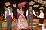 La falla Pensat i Fet exalta a Leticia Martínez y Jimena Fenollosa como las Falleras Mayores 2017