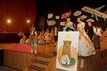 La falla Pensat i Fet exalta a Leticia Martínez y Jimena Fenollosa como las Falleras Mayores 2017