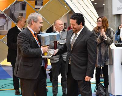 Moliner entrega a Rocersa el premio Provincia de Castelln a la Innovacin del Producto Cermico en usos urbanos