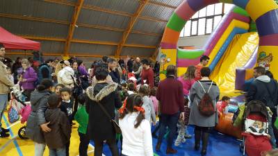 Los nios y nias de la Vall d'Uix disfrutan de la Feria Carnavall