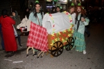 La Falla del Barri de València  logra doblete en la Cavalcada del Ninot  con primer premio en carroza y ninot