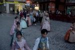 Las Reinas Falleras reciben el homenaje de las comisiones