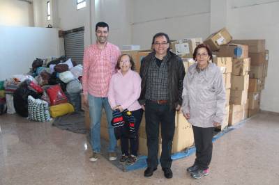 Cooperaci collabora amb Obrim Fronteres en l'enviament a Calais d'un cami amb roba donada per Vila-real per als refugiats