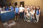 Vila-real sale a la calle para disfutar de la multitudinaria 'nit de la xulla'