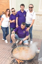 Centenars de veïns es reuneixen en el Concurs de Paelles