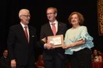 Vila-real rendeix homenatge a les parelles que celebren les noces d'or