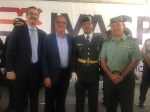 El jefe del puesto principal de la Guardia Civil de Oropesa del Mar recibe una condecoración de la Generalitat por sus excelentes servicios