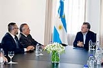 Benlloch traslada el proyecto de Ciudad del Fútbol al presidente de Argentina para abrir nuevas oportunidades en Vila-real