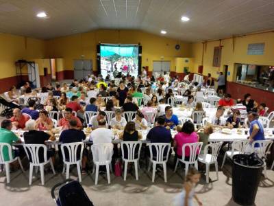 La Torre d'En Besora inicia les festes amb bous i menjars populars