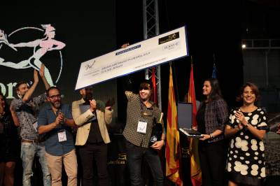El Mejor Artesano Florista de España está en Burriana y se llama César Martí