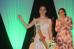 Les festeres reben la pleitesia del poble de Les Alqueries