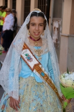 La patrona de Les Alqueries rep l'ofrena floral dels ve¨ns del municipi