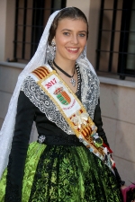 La patrona de Les Alqueries rep l'ofrena floral dels ve¨ns del municipi