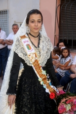 La patrona de Les Alqueries rep l'ofrena floral dels ve¨ns del municipi
