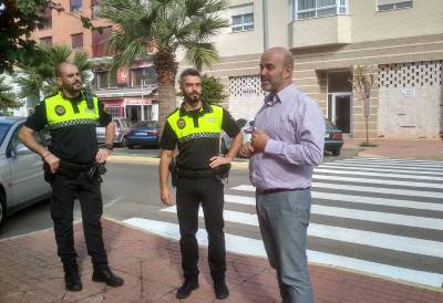 El Ayuntamiento de la Vall d?Uix mejora la seguridad del Polgono III con 66 nuevos pasos de peatones
