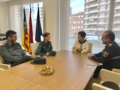 Gal recibe a la primera comandante de puesto de la Guardia Civil en Almassora 