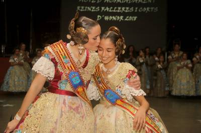 Las fallas de Burriana despiden el reinado de Judit Pesudo y Ana Gimnez