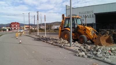 Les Coves de Vinrom inicia las obras de mejora del Polgono Industrial Tres Cantons