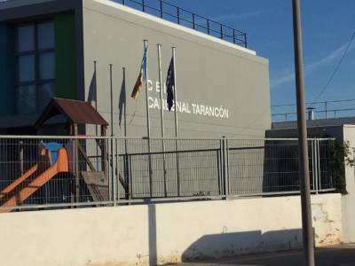 Cs de Burriana denuncia la retirada de la bandera espaola del colegio CEIP Cardenal Tarancn
