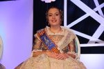 El barri València exalta a Alba Redón y Laia Orenga