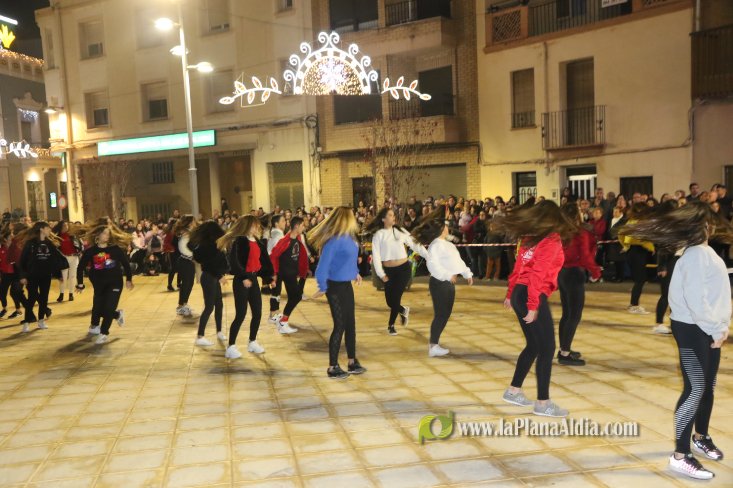 Concurrido Flash Mobe Navideño de On! Dance para despedir el año en Alcora