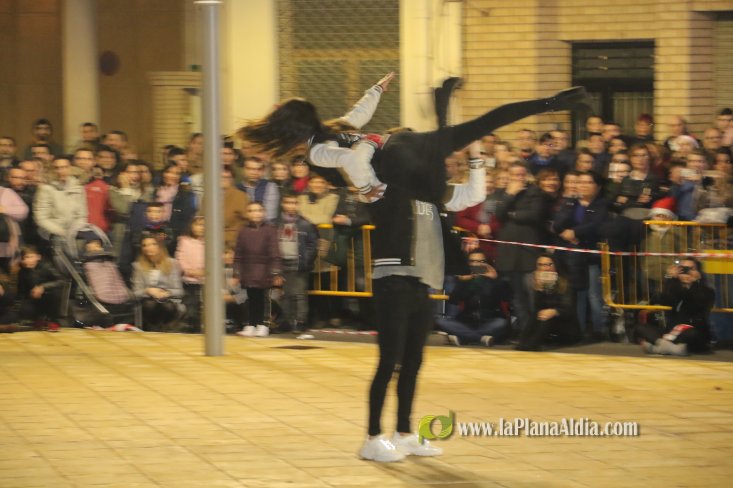 Concurrido Flash Mobe Navideño de On! Dance para despedir el año en Alcora