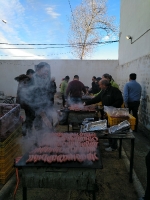 Burriana reparte 3.000 bocadillos en la popular Font del Vi