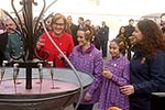 Burriana reparte 3.000 bocadillos en la popular Font del Vi