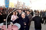 Burriana reparte 3.000 bocadillos en la popular Font del Vi