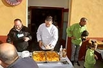 Burriana reparte 3.000 bocadillos en la popular Font del Vi