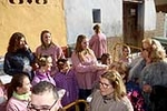 Burriana reparte 3.000 bocadillos en la popular Font del Vi
