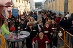 Burriana reparte 3.000 bocadillos en la popular Font del Vi