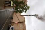 Histórica encendida de viejas chimeneas de azulejeras de la provincia como la de Sanchis de l'Alcora