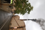 Histórica encendida de viejas chimeneas de azulejeras de la provincia como la de Sanchis de l'Alcora