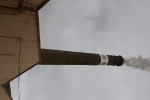 Histórica encendida de viejas chimeneas de azulejeras de la provincia como la de Sanchis de l'Alcora