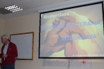 Taller en la Escuela Salud de Cruz Roja de Alcora: Reflexoterapia, una ayuda frente al Cáncer del Dr José Manuel Abad