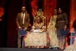 El mundo fallero se rinde a los pies de Judit Pesudo