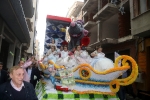La lluvia agua la fiesta de la Cavalcada del ninot