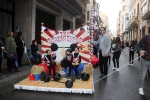 La lluvia agua la fiesta de la Cavalcada del ninot