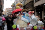 La lluvia agua la fiesta de la Cavalcada del ninot