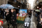 La lluvia agua la fiesta de la Cavalcada del ninot