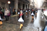 La lluvia agua la fiesta de la Cavalcada del ninot