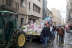 La lluvia agua la fiesta de la Cavalcada del ninot