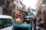 La lluvia agua la fiesta de la Cavalcada del ninot