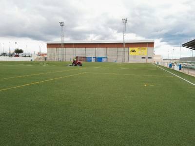Xilxes mejora el campo de ftbol de cara al Torneo de Ftbol Benjamn 