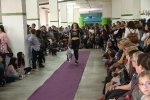 Fira Nova Temporada de ACOSAL con un concurrido defile de moda y actuación de On! Dance