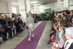 Fira Nova Temporada de ACOSAL con un concurrido defile de moda y actuación de On! Dance