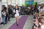 Fira Nova Temporada de ACOSAL con un concurrido defile de moda y actuación de On! Dance