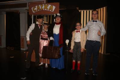 Hortolans despide el curso con la puesta en escena de Mary Poppins