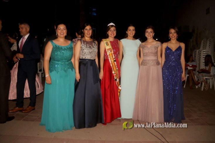 Les Alqueries corona a Inma Fornet com a la reina de les festes 2018